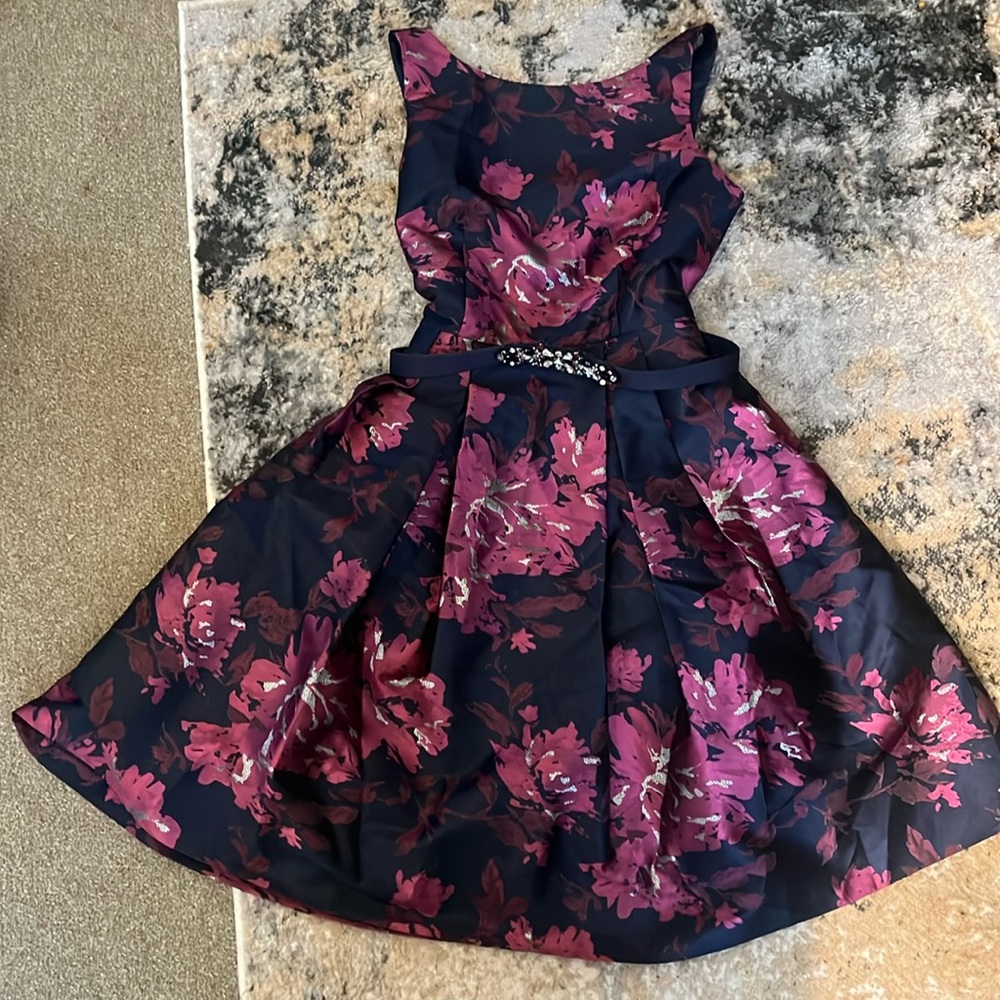 Beautiful Eliza J formal dress. Petticoat underneath